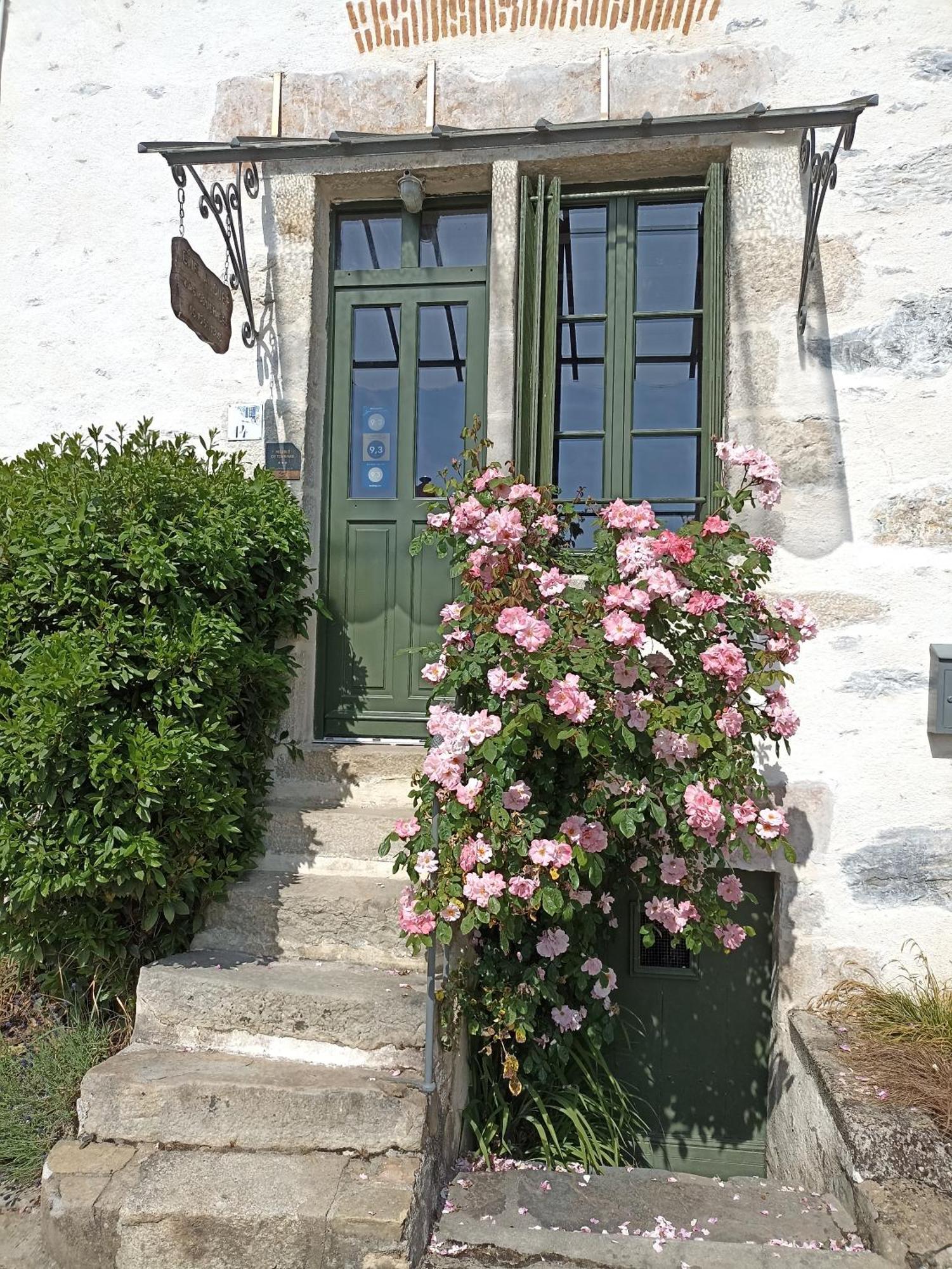 Gite Le Bourgneuf Fresnay-sur-Sarthe Exterior foto