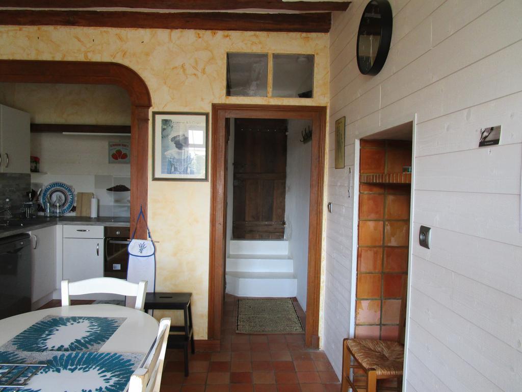 Gite Le Bourgneuf Fresnay-sur-Sarthe Exterior foto
