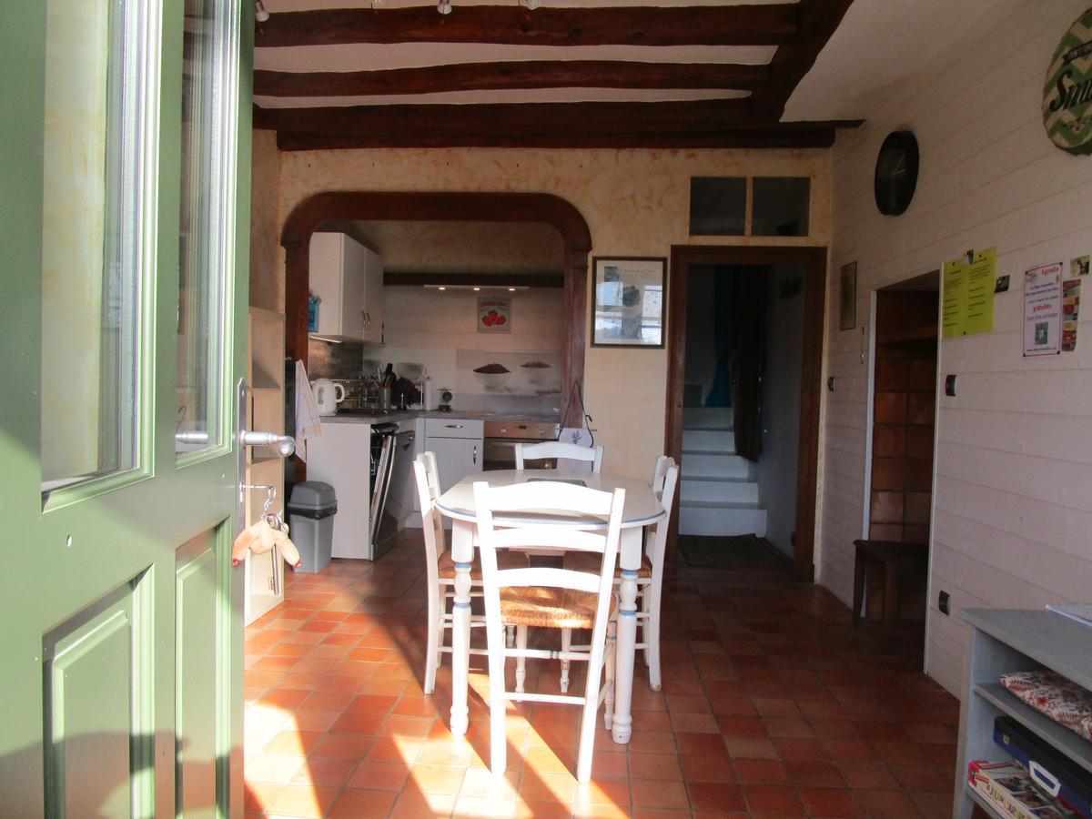 Gite Le Bourgneuf Fresnay-sur-Sarthe Exterior foto